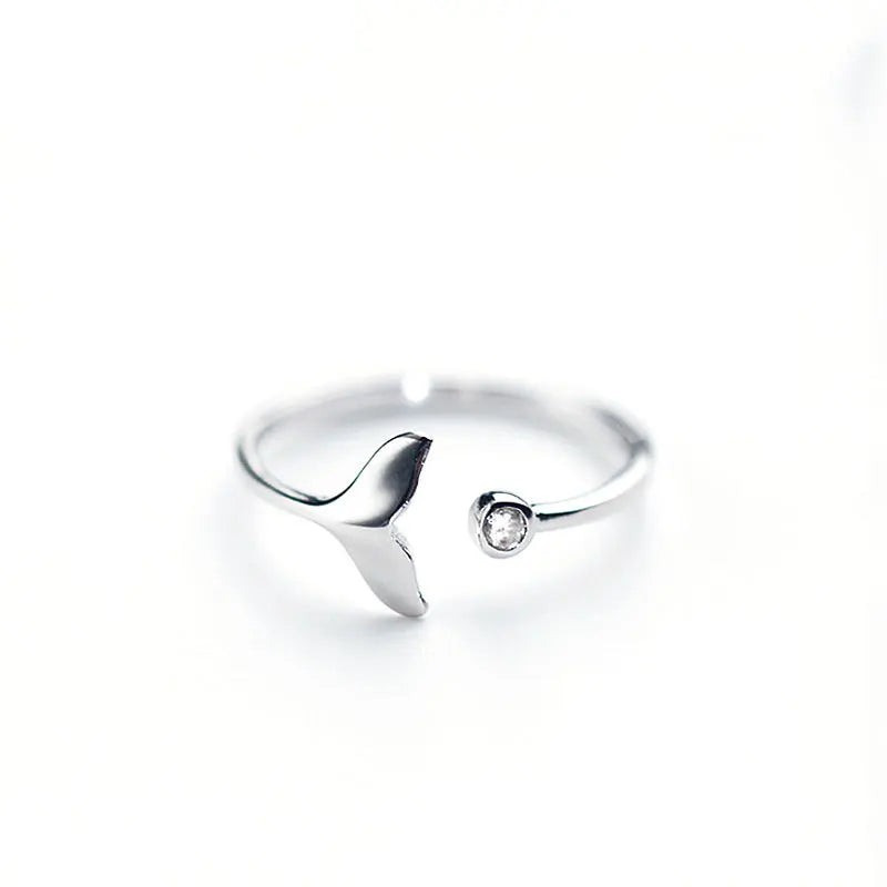 RIVA WHALE TAIL RING