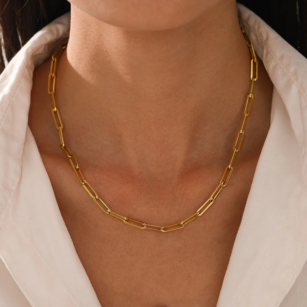 PAPERCLIP NECKLACE